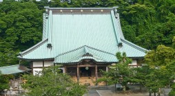 本年、神奈川教区浄土宗青年会40周年を迎えるにあたり、鎌倉光明寺において寺集（てらにつどう）を開催いたします。浄土宗壇信徒だけではなく、子供から大人まで多くの方々にお寺へ足を運んで戴き、少しでもお寺を知ってもらえればと思 […]